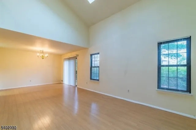 $2,600 | 76 Stanwick Court, Somerset, NJ 08873