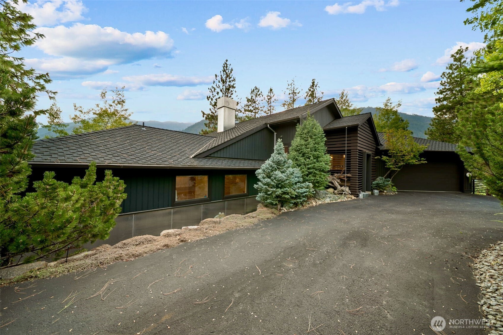 10224 Titus Road Leavenworth, WA 98826 - Photo 2 of 40