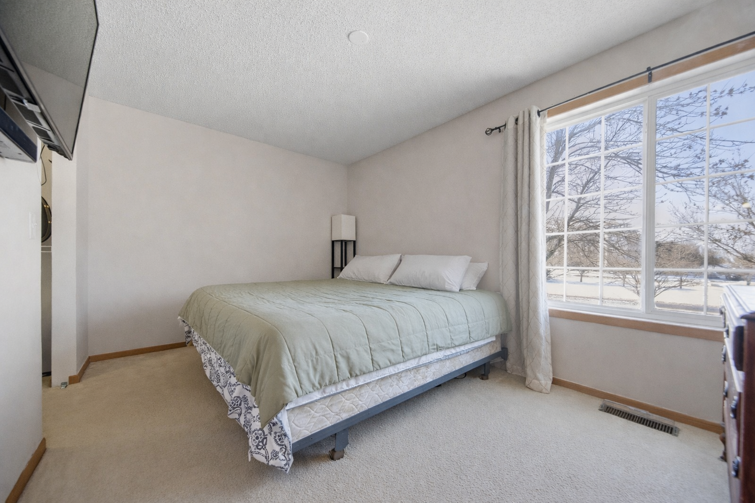 15517 Flight Way, Unit 212 St. Paul, MN 55124 - Photo 10 of 17