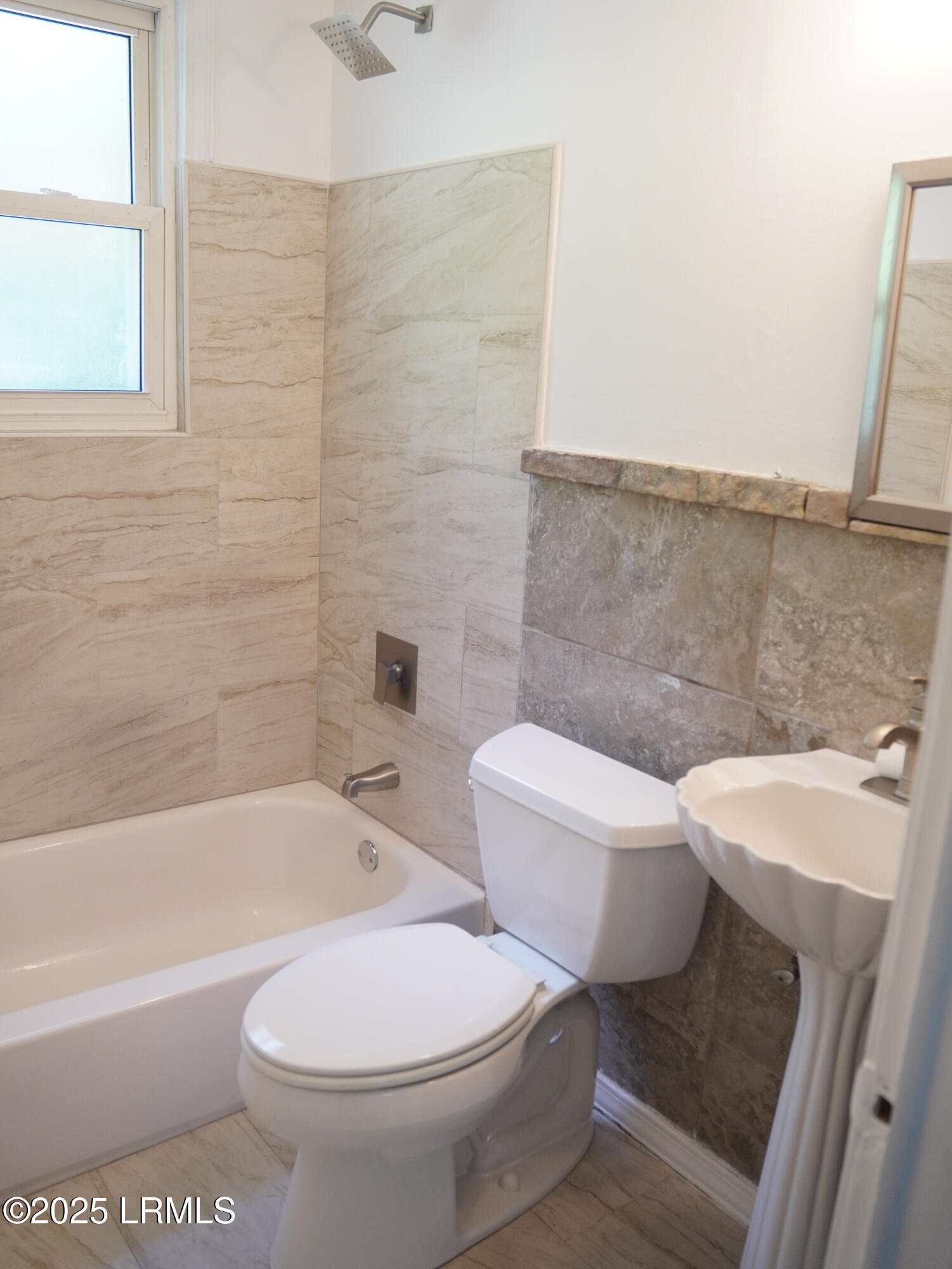 242 Short Street Allendale, SC 29810 - Photo 5 of 17 21-DSC09318