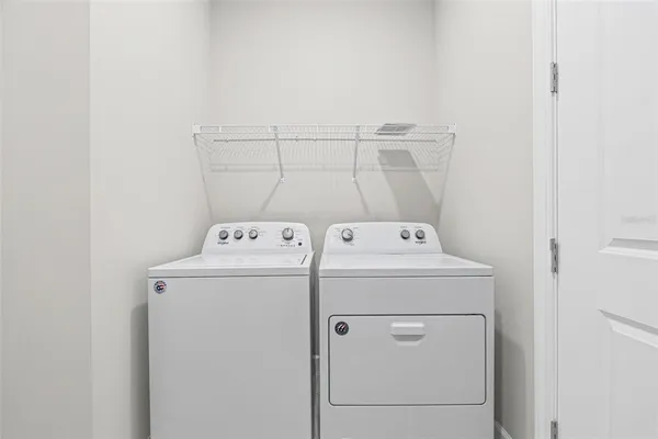 $3,500 | 17907 Eastbrook Terrace, Bradenton, FL 34202