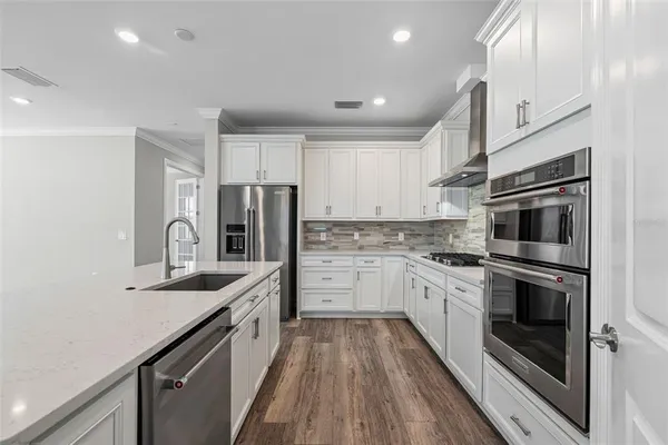 $3,500 | 17907 Eastbrook Terrace, Bradenton, FL 34202