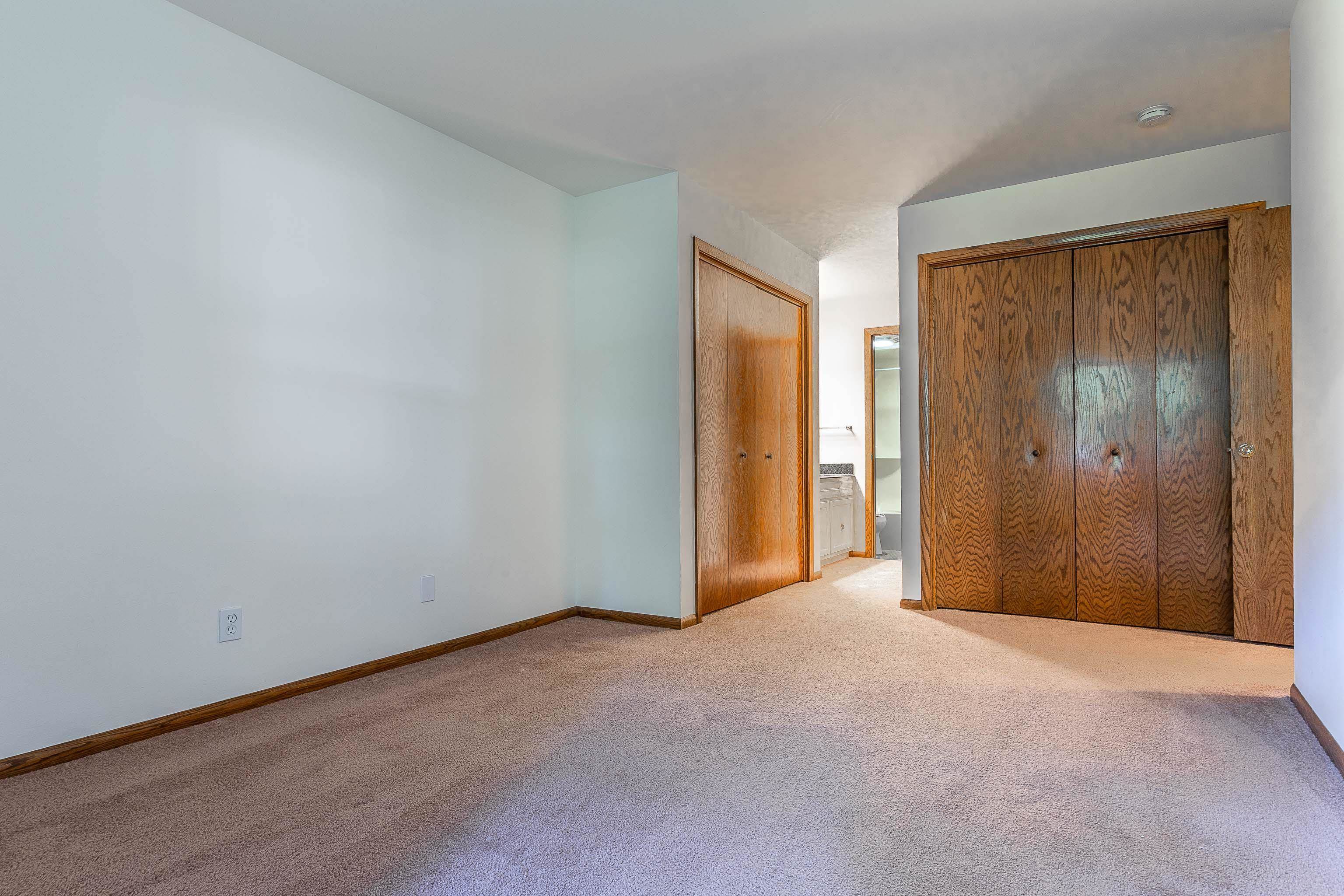 5101 Mineral Point Road, Unit 8 Madison, WI 53711 - Photo 21 of 23