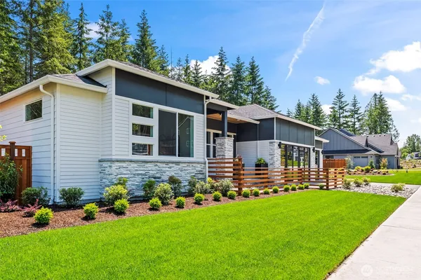 $1,749,900 | 15709 210th Avenue East, Bonney Lake, WA 98391