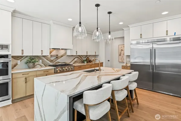 $1,749,900 | 15709 210th Avenue East, Bonney Lake, WA 98391