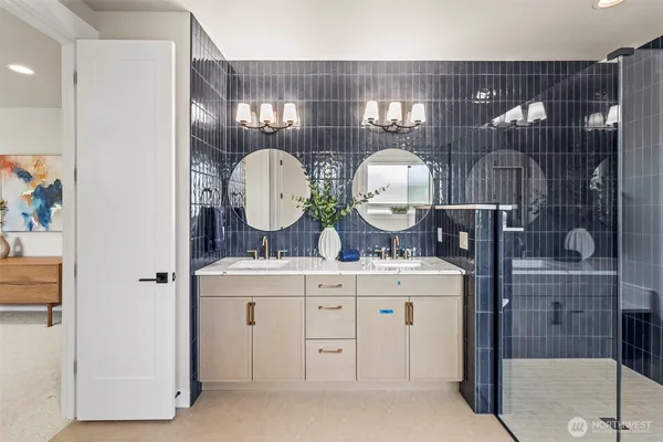 $1,749,900 | 15709 210th Avenue East, Bonney Lake, WA 98391