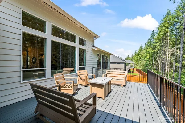 $1,749,900 | 15709 210th Avenue East, Bonney Lake, WA 98391