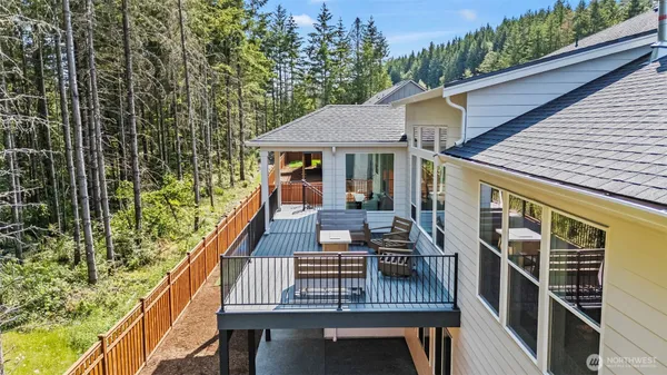 $1,749,900 | 15709 210th Avenue East, Bonney Lake, WA 98391