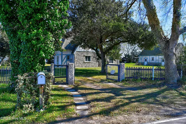 $850,000 | 1436 Waterlily Road, Coinjock, NC 27923