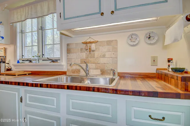 $850,000 | 1436 Waterlily Road, Coinjock, NC 27923