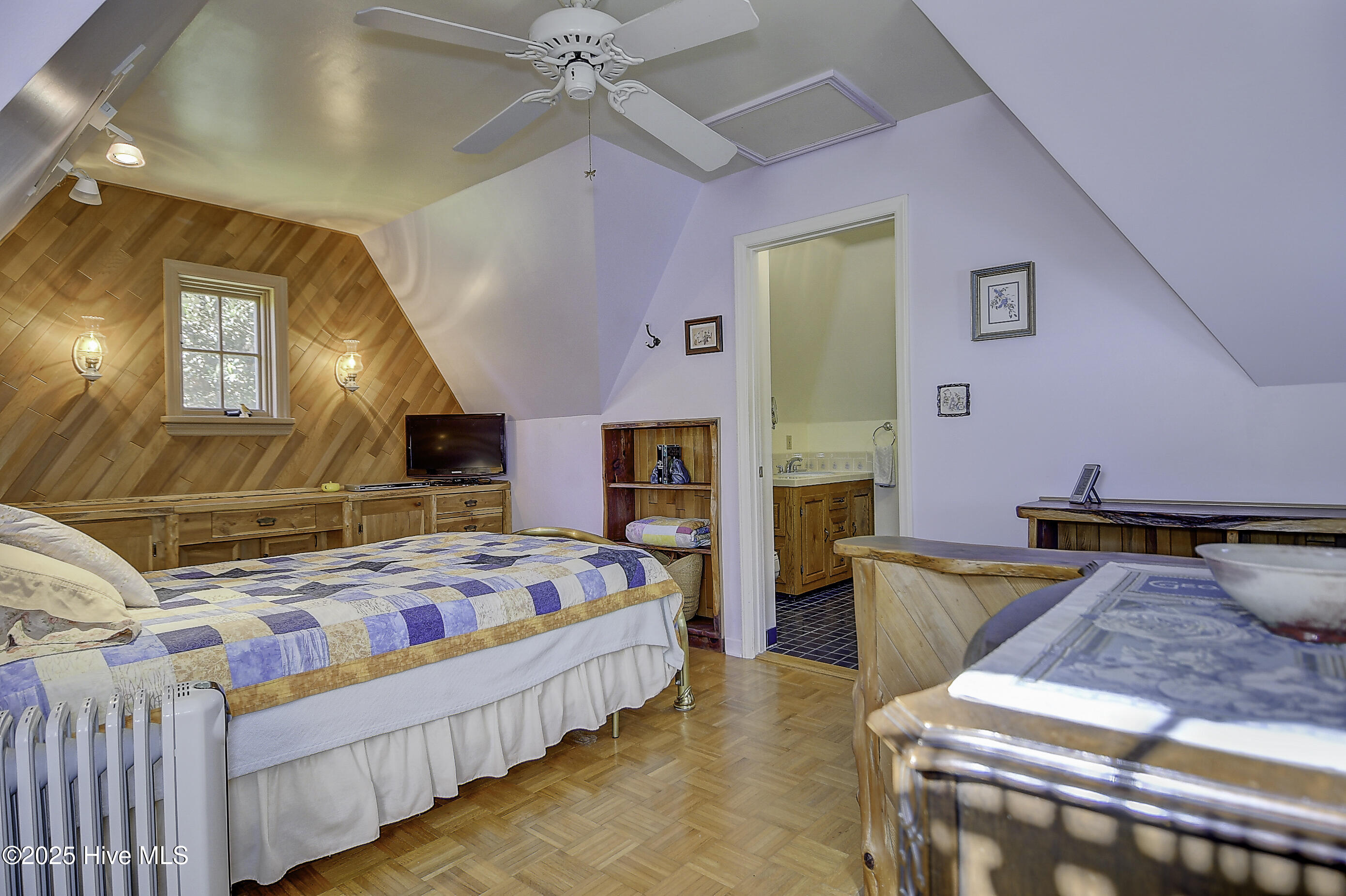 1436 Waterlily Road Coinjock, NC 27923 - Photo 27 of 65 27-Primary-Bedroom