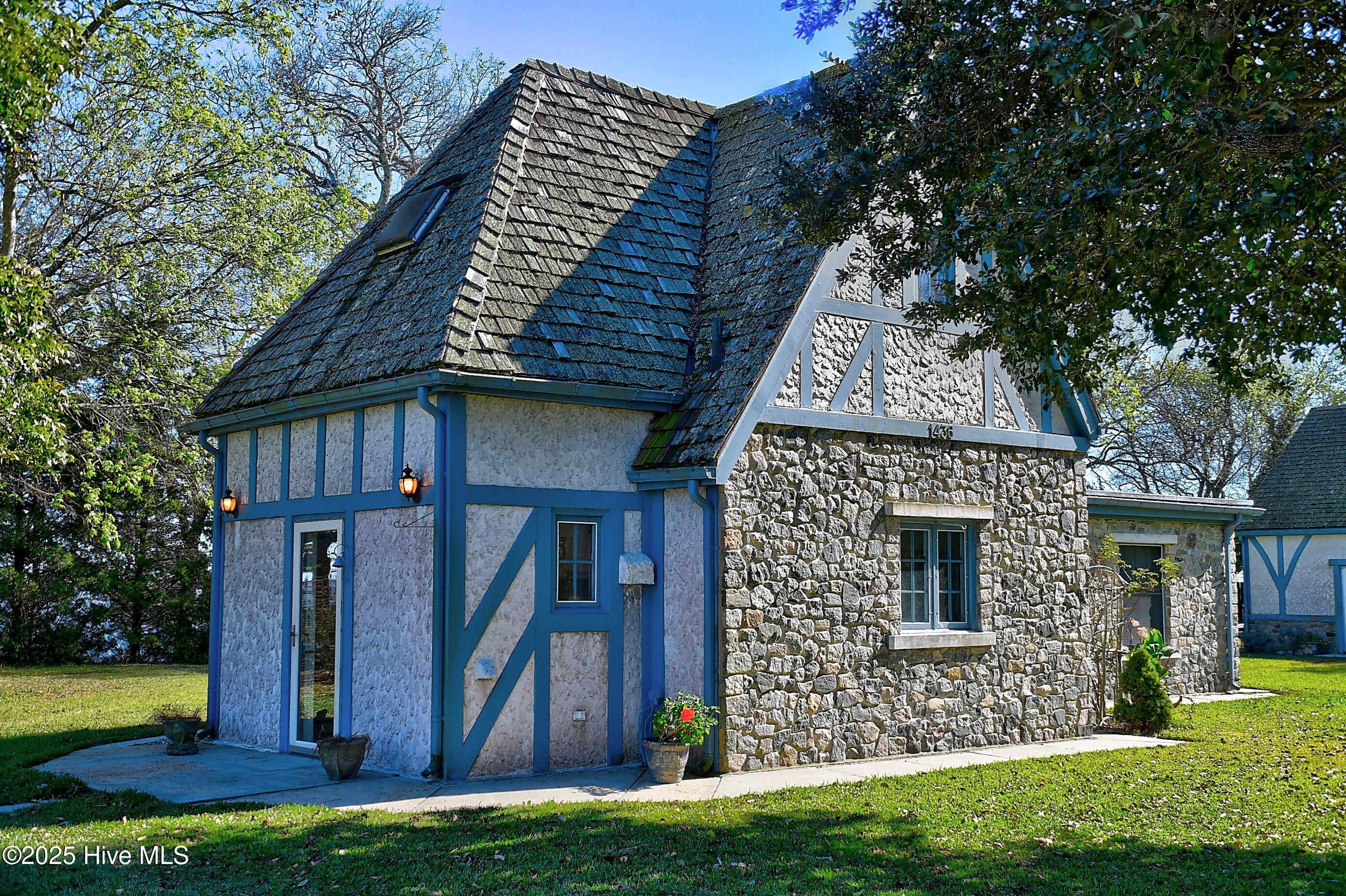 1436 Waterlily Road Coinjock, NC 27923 - Photo 3 of 65 3-Exterior-Front