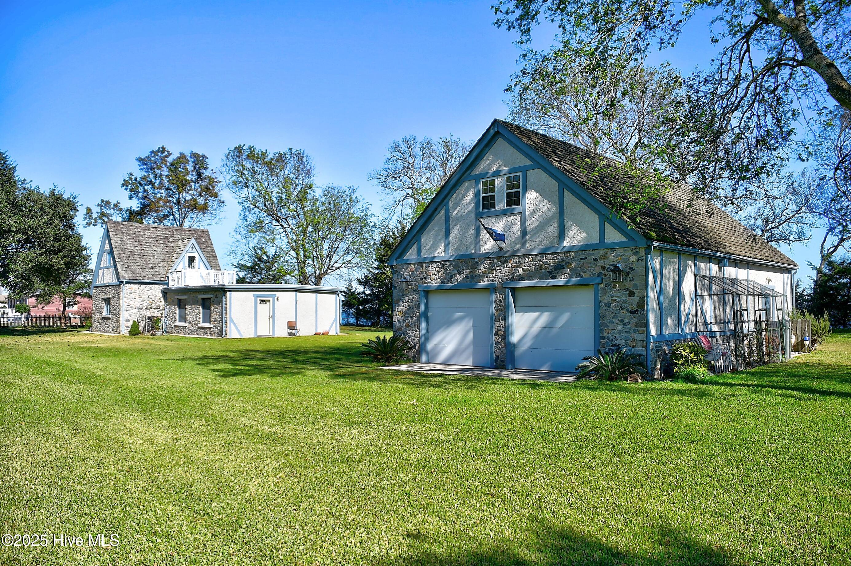 1436 Waterlily Road Coinjock, NC 27923 - Photo 40 of 65 40-Garage