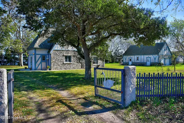 $800,000 | 1436 Waterlily Road, Coinjock, NC 27923
