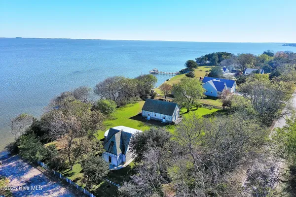 $800,000 | 1436 Waterlily Road, Coinjock, NC 27923