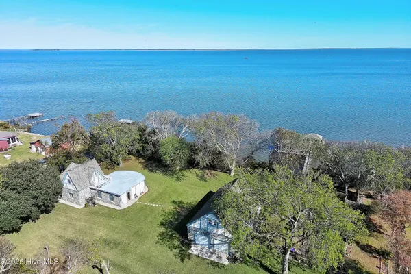 $800,000 | 1436 Waterlily Road, Coinjock, NC 27923