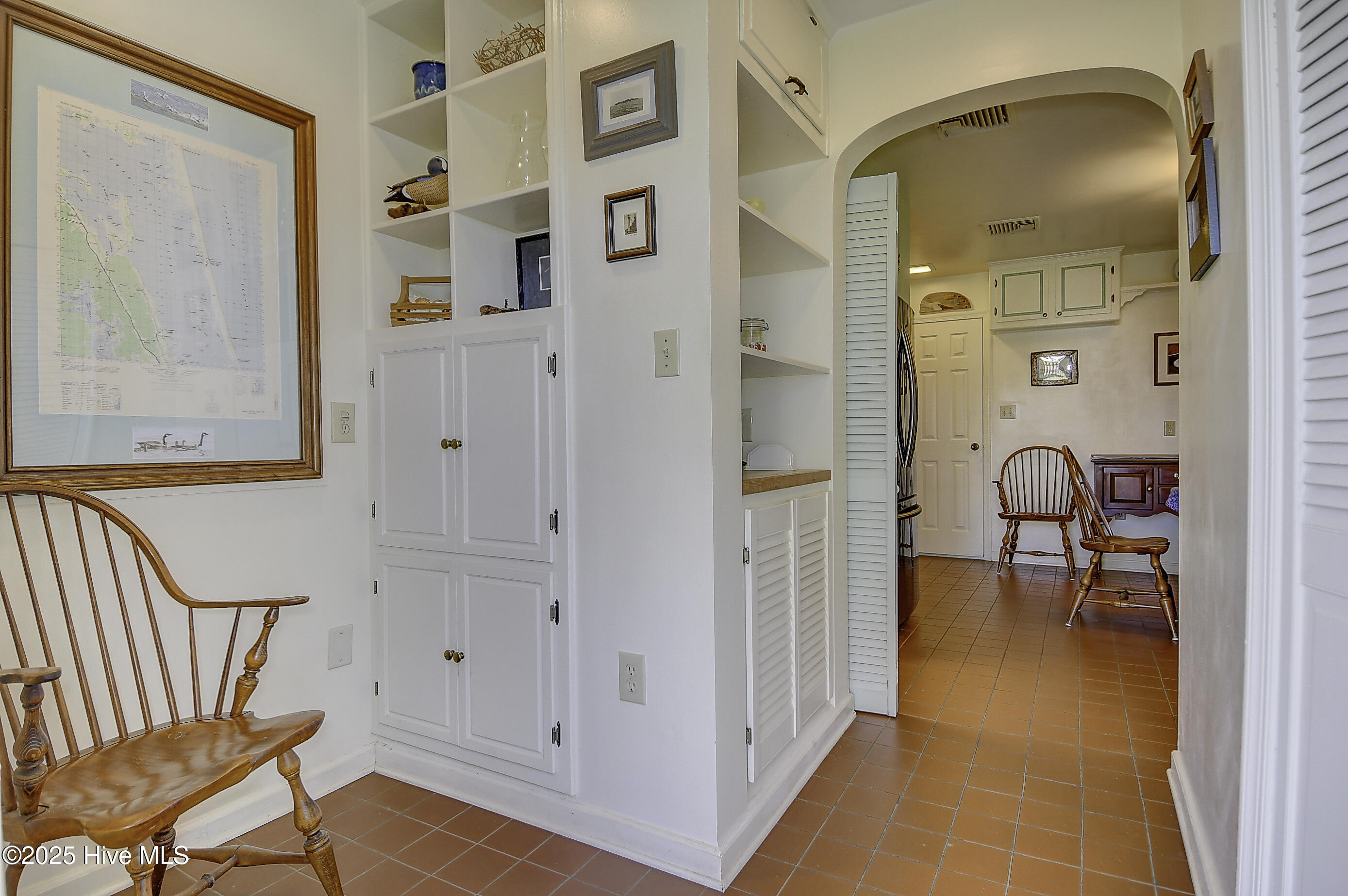 1436 Waterlily Road Coinjock, NC 27923 - Photo 9 of 65 9-Foyer