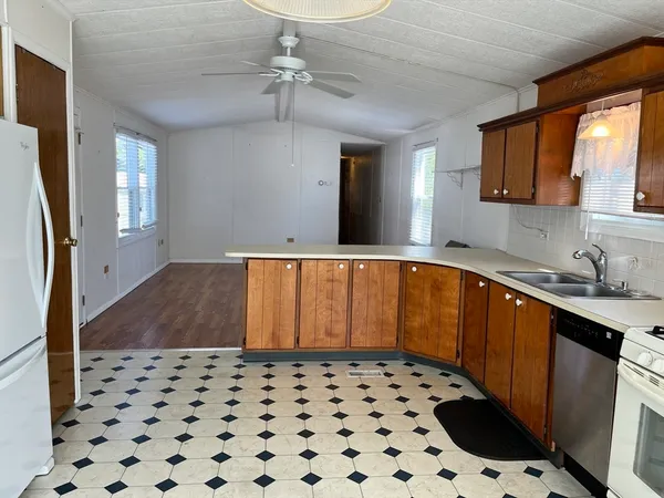 $205,000 | 4 Joseph Street, Wareham, MA 02538