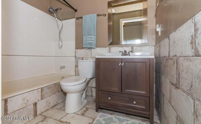 1200 Deerfield Road Prescott, AZ 86303 - Photo 13 of 24 Main level half bath
