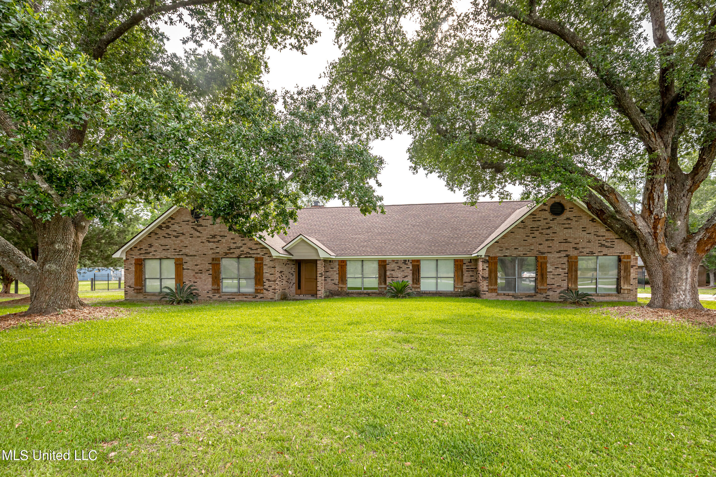 3305 Phil Davis Road Ocean Springs, MS 39564 - Photo 1 of 94 IMG_1909