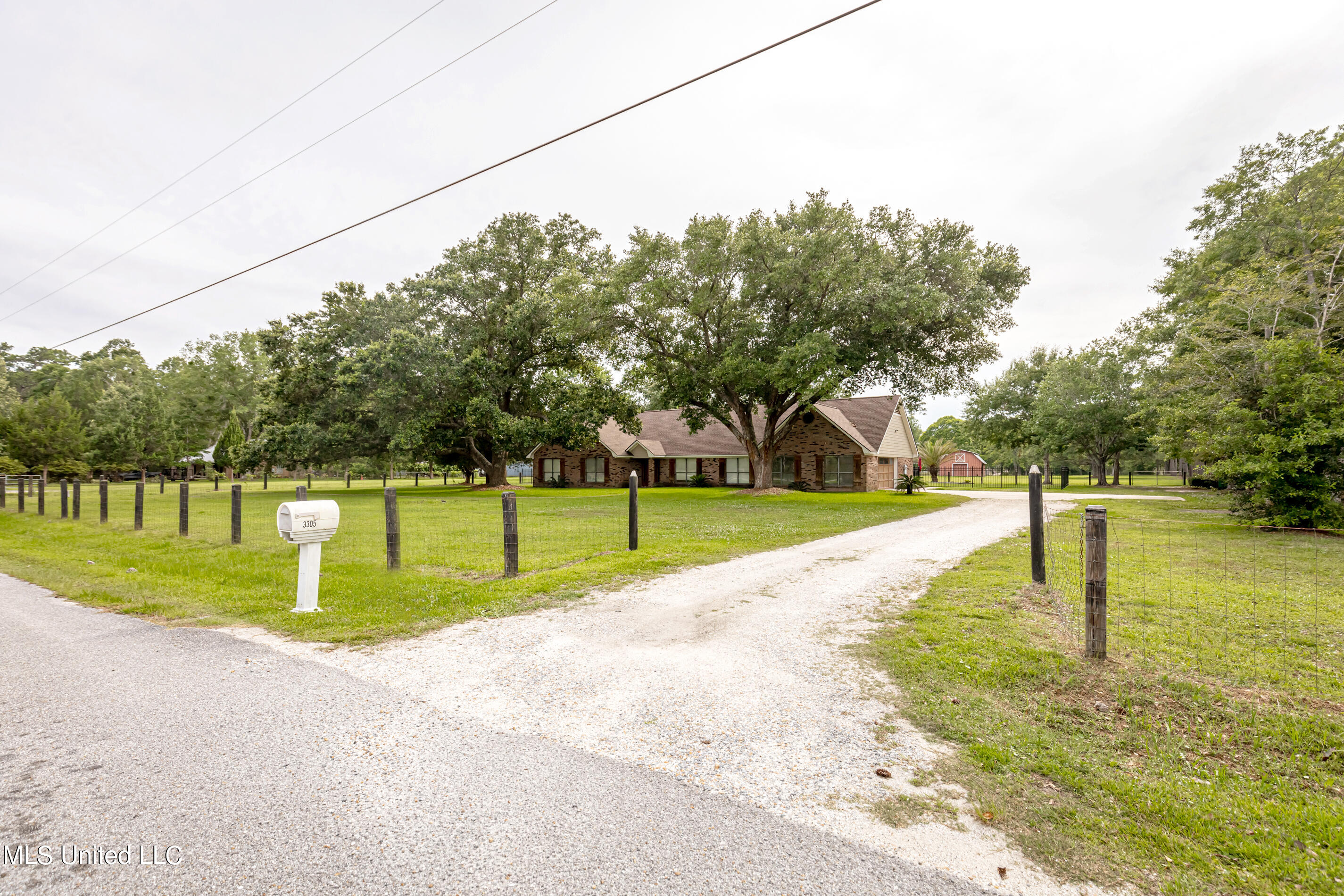 3305 Phil Davis Road Ocean Springs, MS 39564 - Photo 11 of 94 IMG_1897