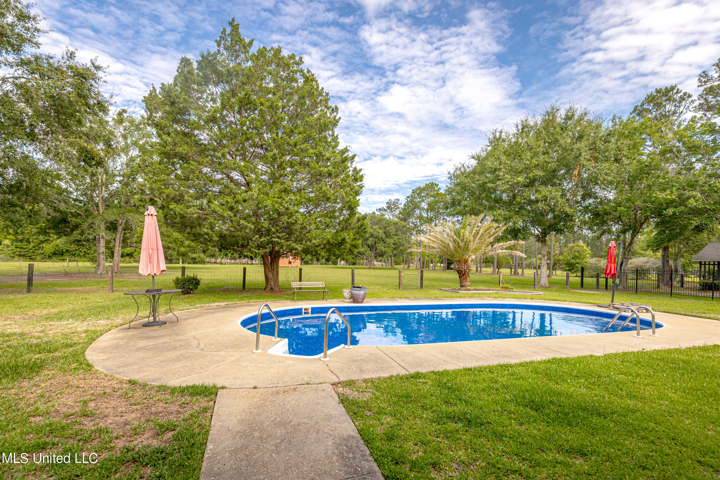 3305 Phil Davis Road Ocean Springs, MS 39564 - Photo 20 of 94 IMG_2573