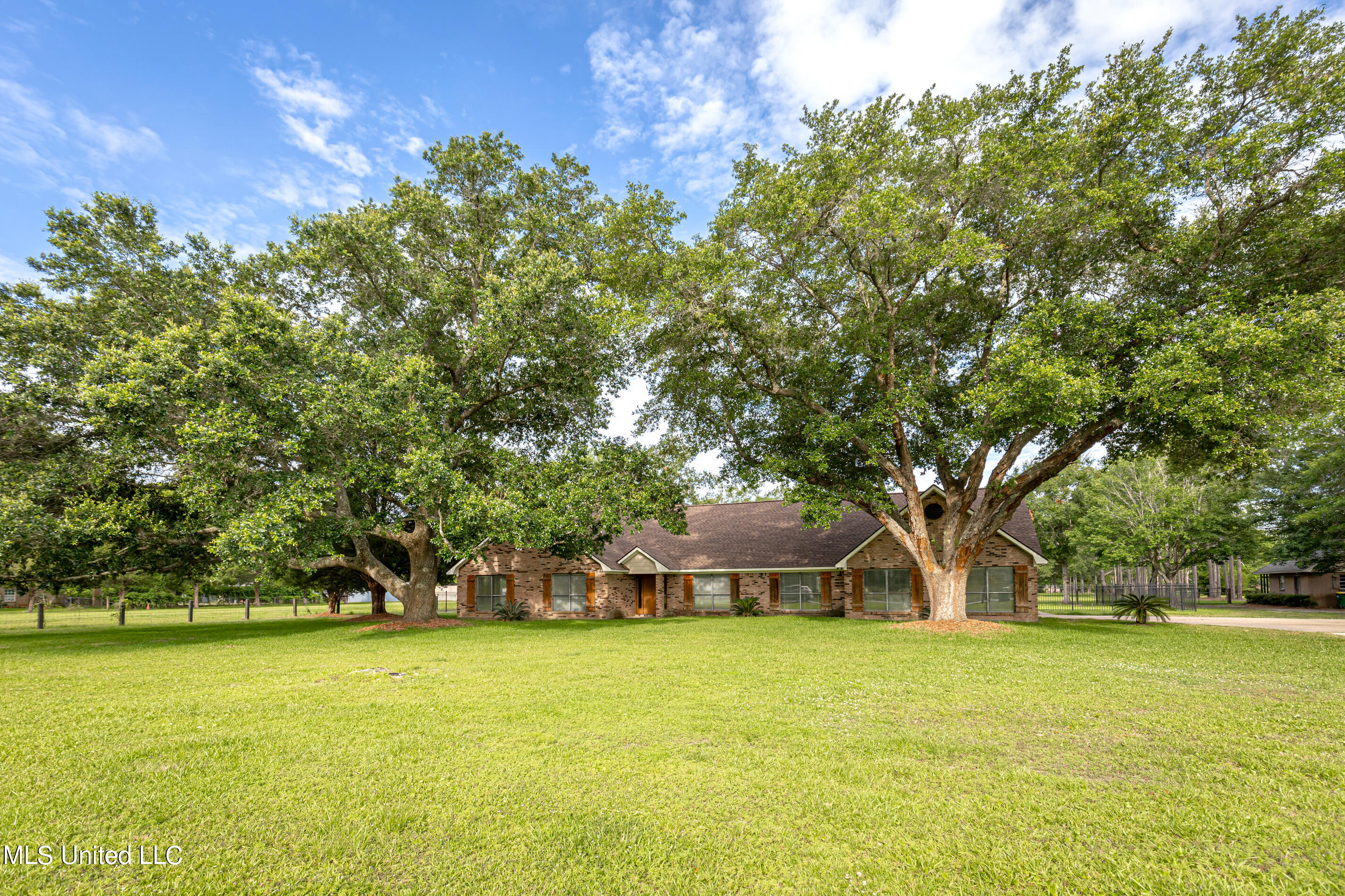 3305 Phil Davis Road Ocean Springs, MS 39564 - Photo 2 of 94 IMG_2540