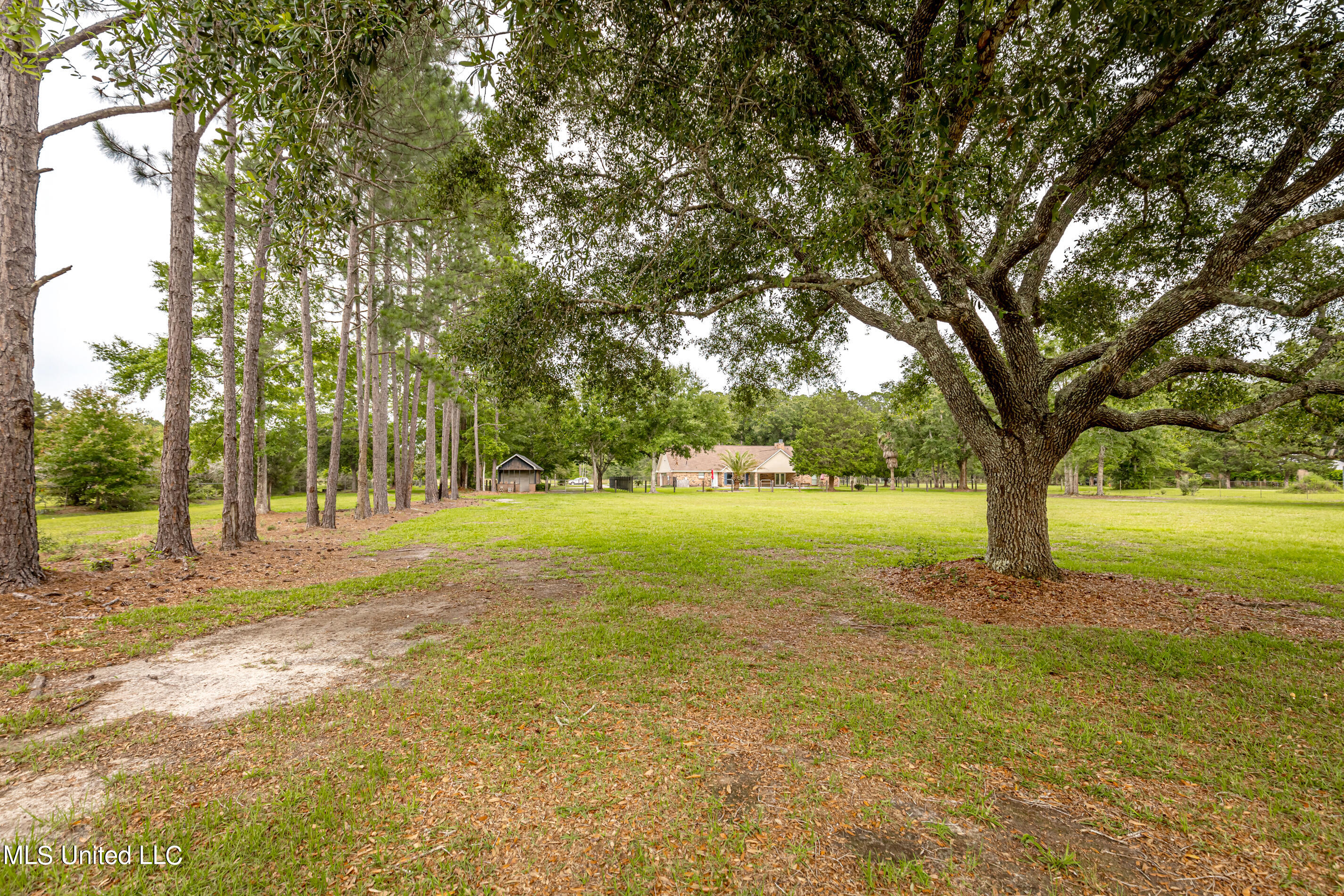 3305 Phil Davis Road Ocean Springs, MS 39564 - Photo 30 of 94 IMG_2005