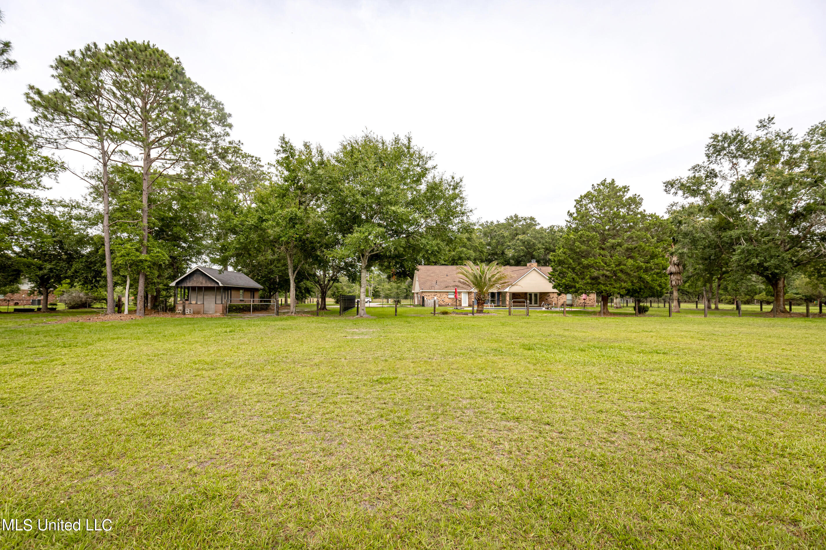 3305 Phil Davis Road Ocean Springs, MS 39564 - Photo 31 of 94 IMG_2017