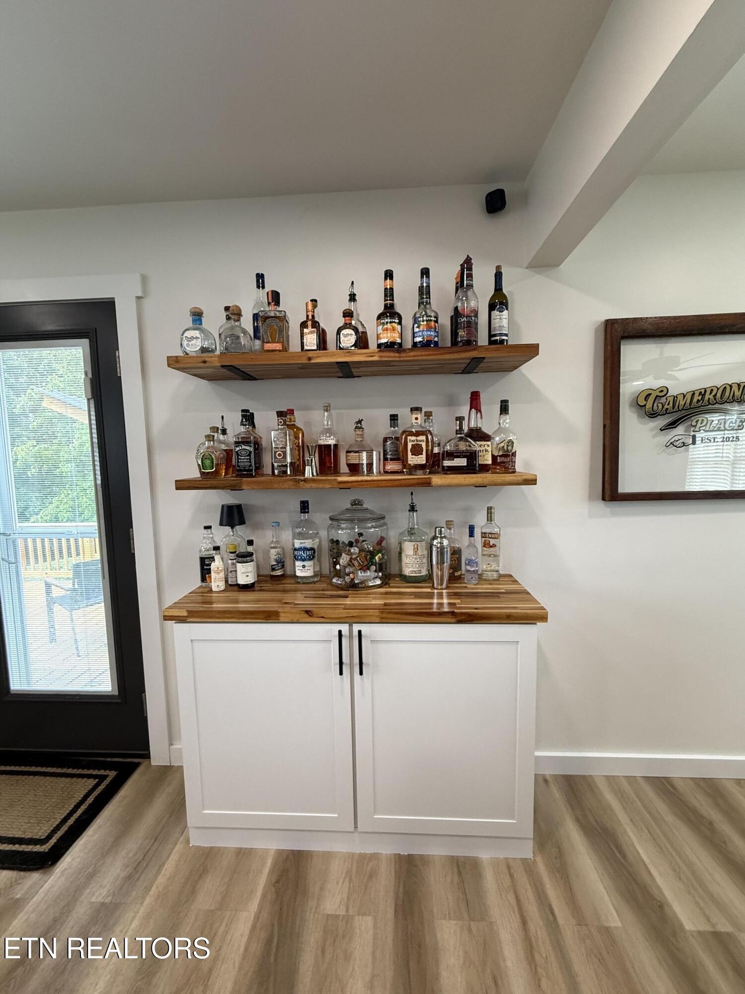 8024 Brickyard Road Powell, TN 37849 - Photo 6 of 26 Gallery Image 6