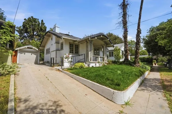 $809,000 | 1049 East Claremont Street, Pasadena, CA 91104