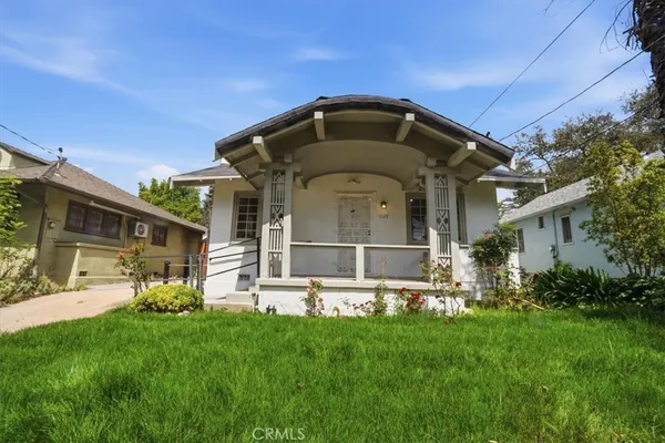 $809,000 | 1049 East Claremont Street, Pasadena, CA 91104