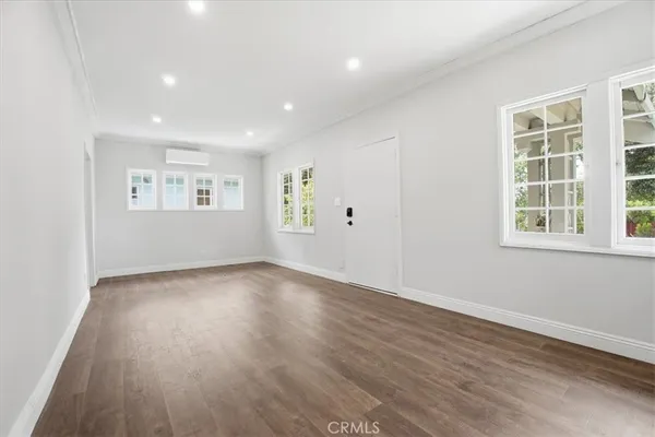 $809,000 | 1049 East Claremont Street, Pasadena, CA 91104