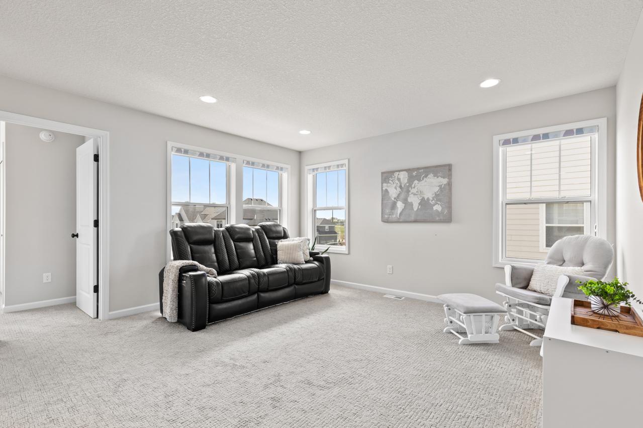 6352 Red Cedar Way Chaska, MN 55318 - Photo 19 of 39