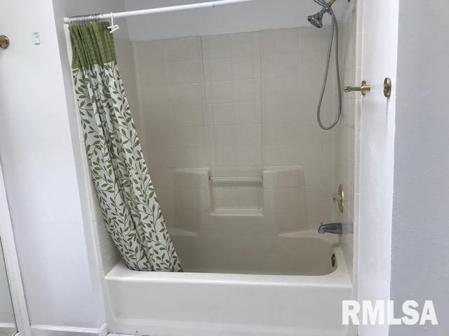 2144 South Walnut Street Springfield, IL 62704 - Photo 14 of 24