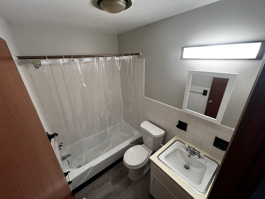 438 Springfield Street Agawam, MA 01001 - Photo 6 of 9