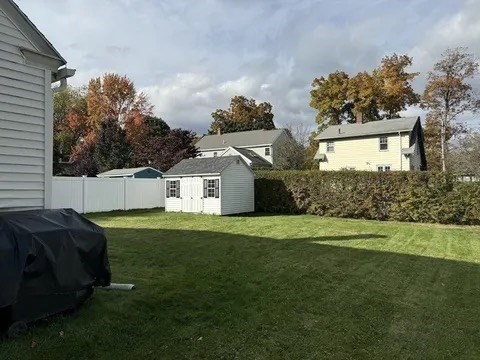 4 Benjamin Road Worcester, MA 01602 - Photo 2 of 7