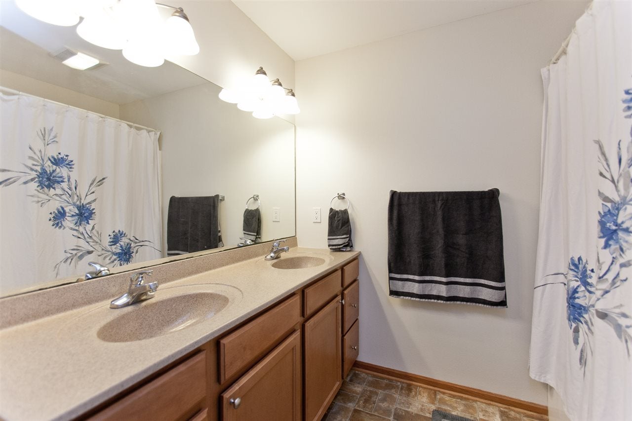 115 Lily Pond Road North Liberty, IA 52317 - Photo 17 of 25 Gallery Image 17