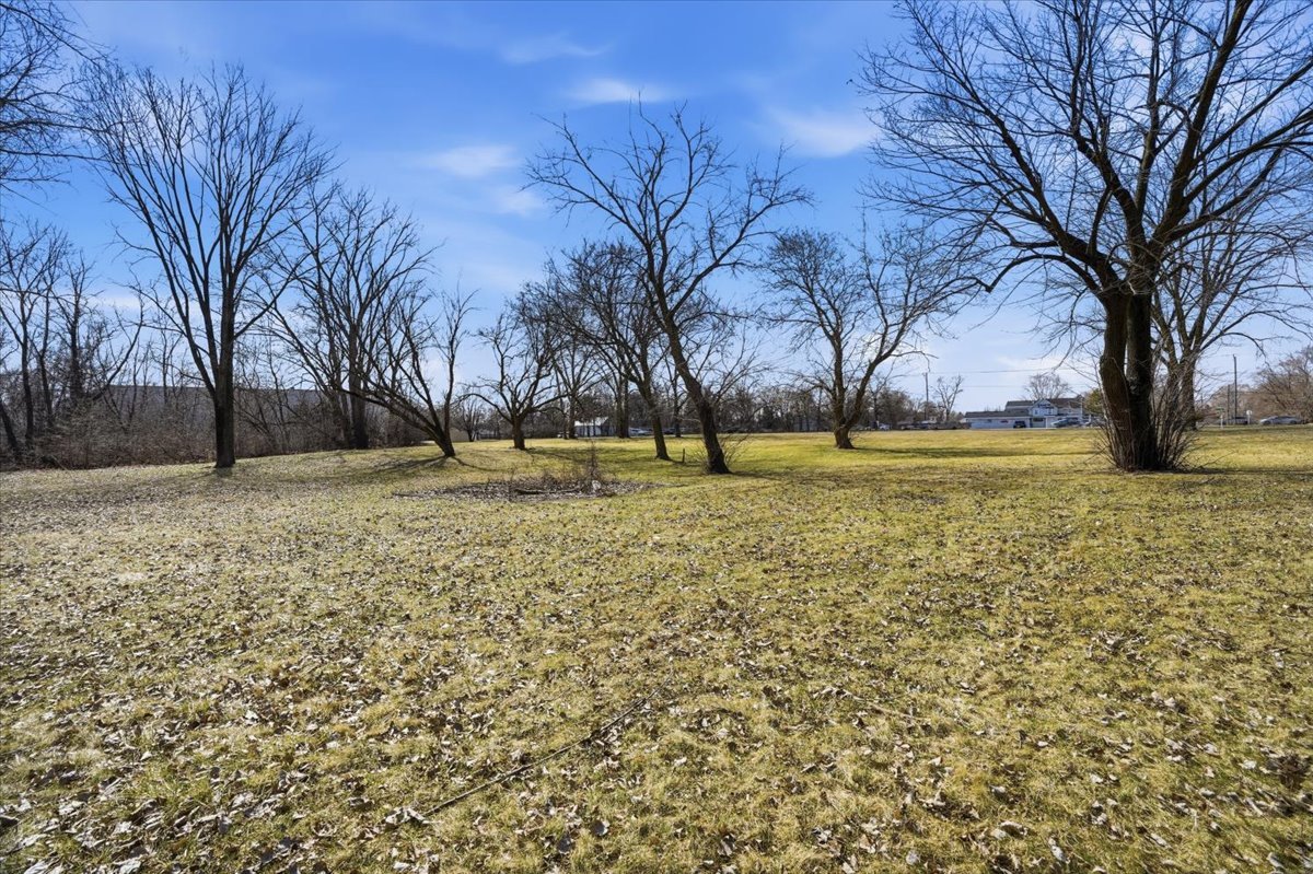 1465 North Green Bay Road Waukegan, IL 60085 - Photo 6 of 10