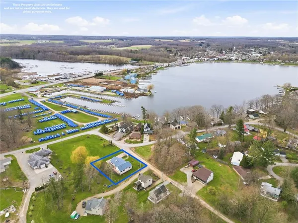 $474,900 | 10486 Mohawk Road, Conneaut Lake, PA 16316