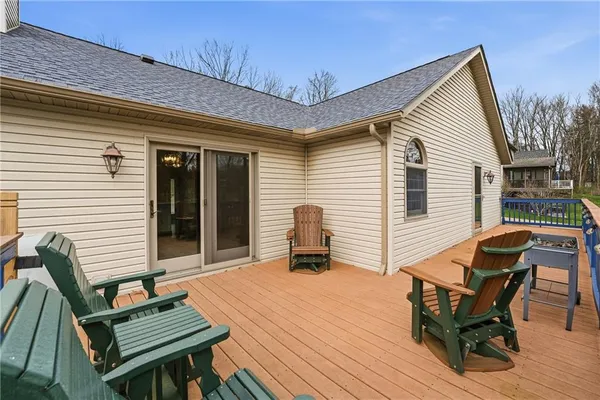 $474,900 | 10486 Mohawk Road, Conneaut Lake, PA 16316