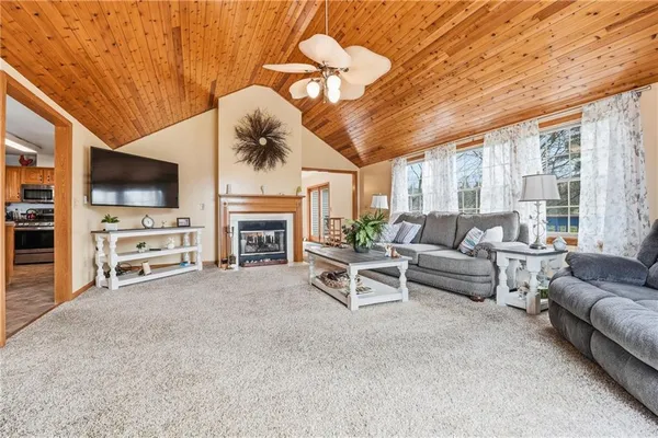 $474,900 | 10486 Mohawk Road, Conneaut Lake, PA 16316
