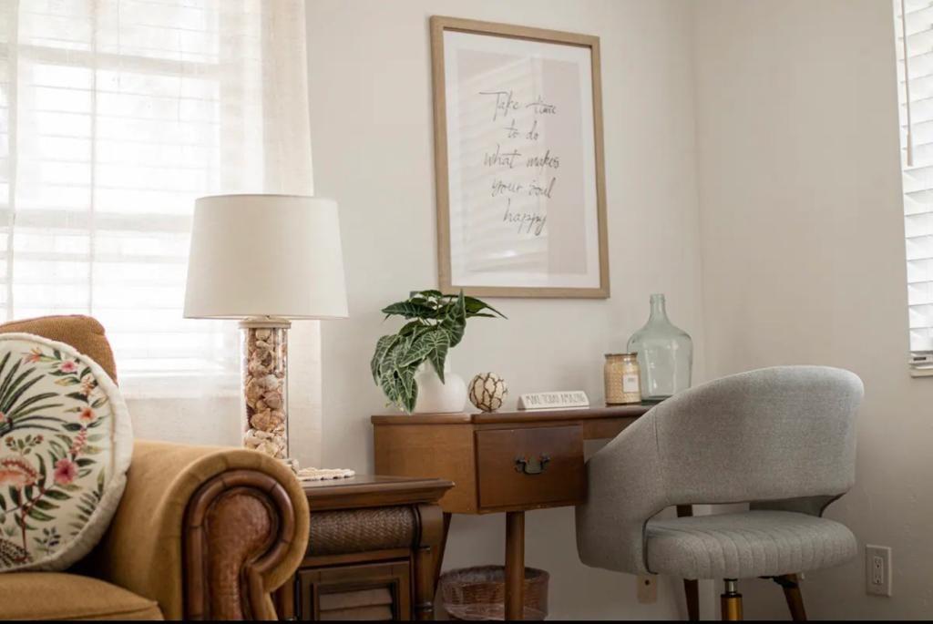 3232 Northeast 15th Street Pompano Beach, FL 33062 - Photo 3 of 16 a dining room with furniture and a window