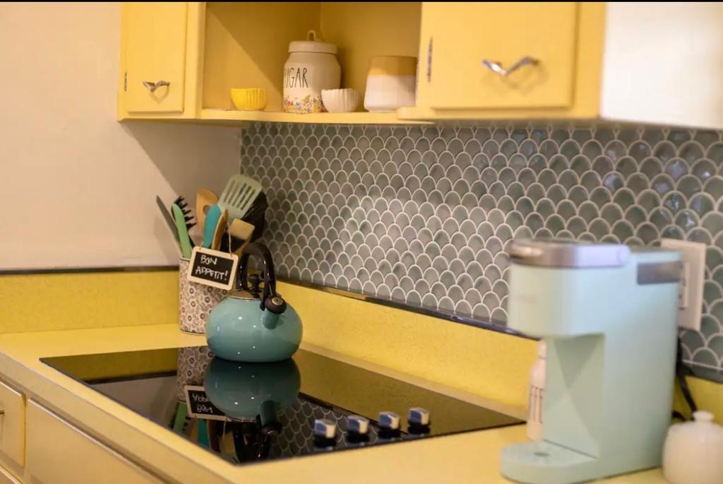 3232 Northeast 15th Street Pompano Beach, FL 33062 - Photo 7 of 16 a bathroom with a sink and a toilet