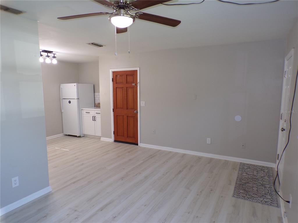 1878 Trotter Road Largo, FL 33774 - Photo 10 of 23 Gallery Image 10