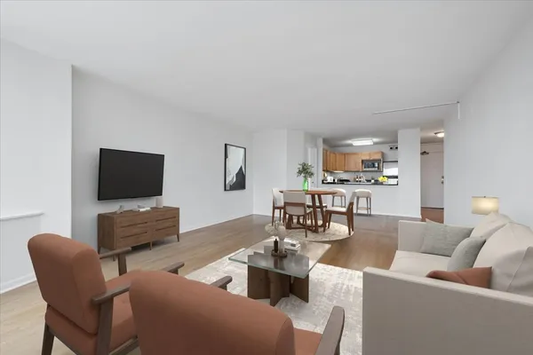 $320,000 | 525 West Hawthorne Place, Unit 1401, Chicago, IL 60657