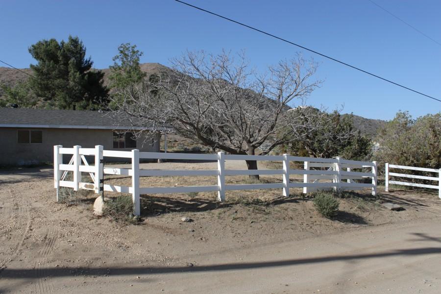 1110 Searchlight Ranch Road Acton, CA 93510 - Photo 7 of 20 IMG_5714