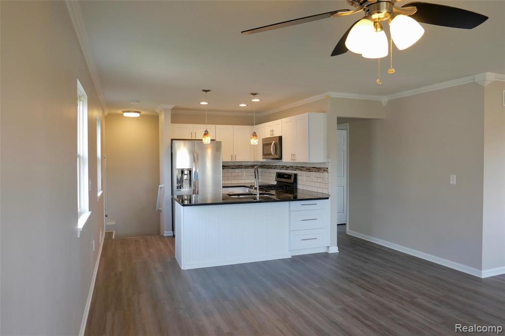 20440 East 14 Mile Road Roseville, MI 48066 - Photo 3 of 22