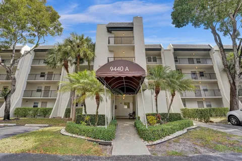 $190,000 | 9440 Poinciana Place, Unit 109, Davie, FL 33324