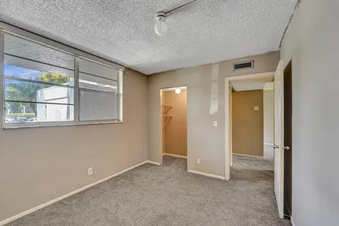 $190,000 | 9440 Poinciana Place, Unit 109, Davie, FL 33324